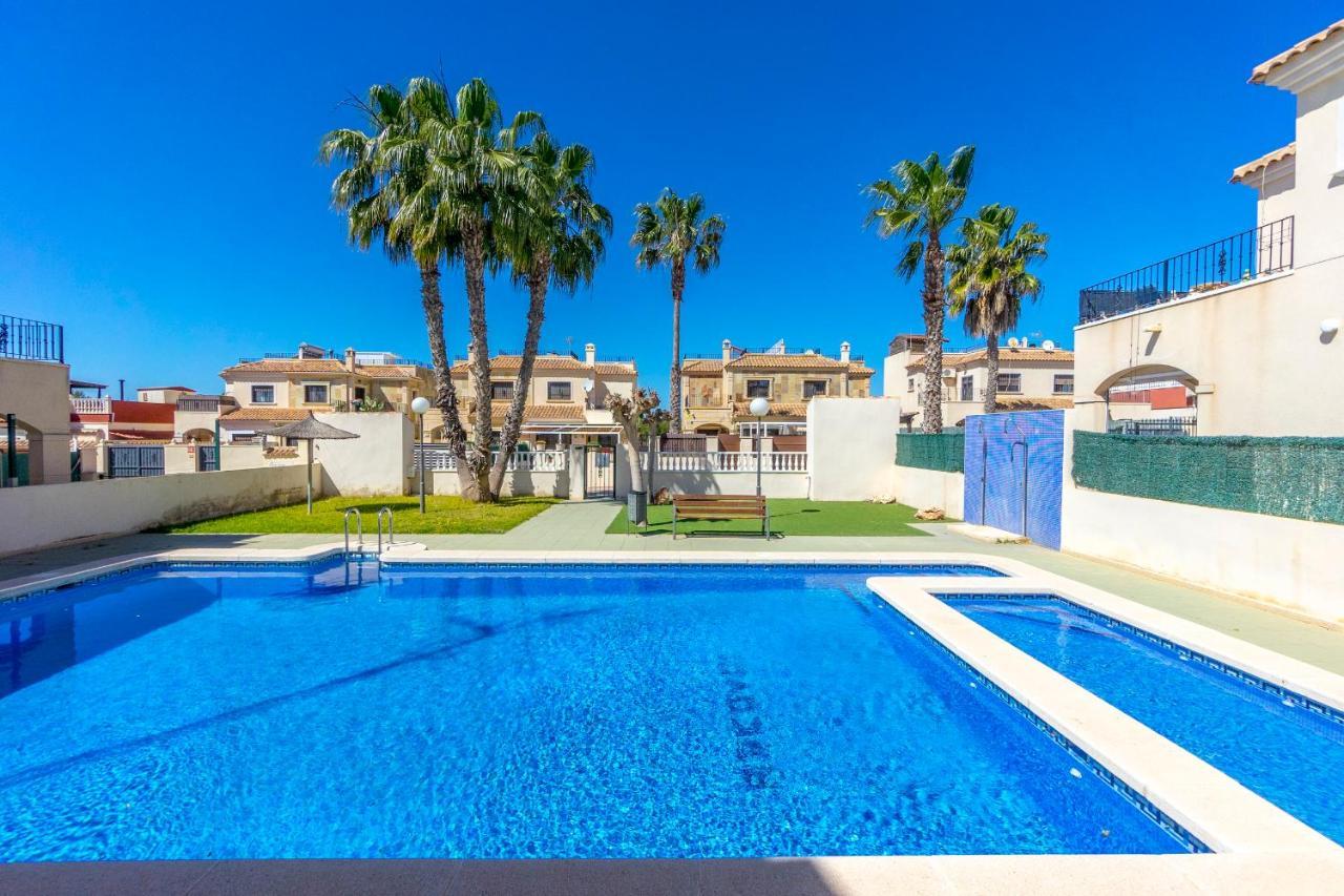 Fh Mediterraneo Torrevieja Esterno foto